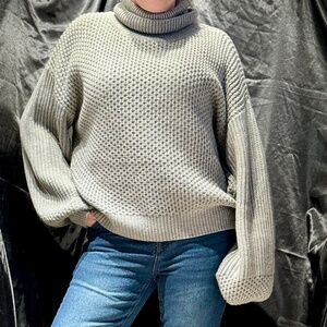 BY EGREIS TURTLENECK SWEATER